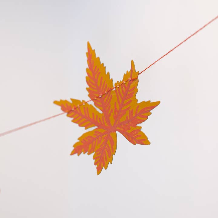 East End Press – Großhandel Wimpel/Girlande – Genähte Girlande mit Herbstblättern