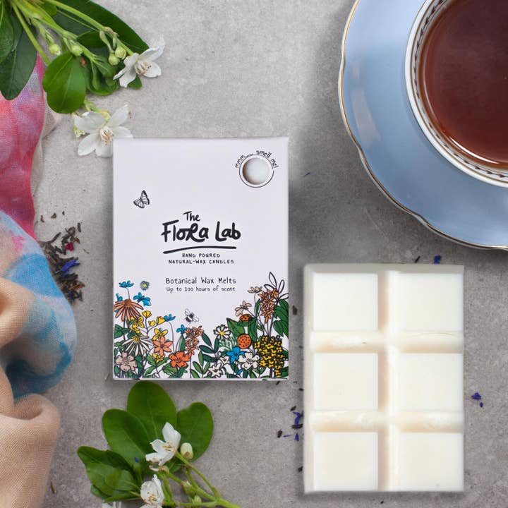 Barre de Cire Parfumée Darjeeling Delights | Parfum Estival Floriental pour la vente par The Flora Lab | Hand Poured Natural-Wax Candles