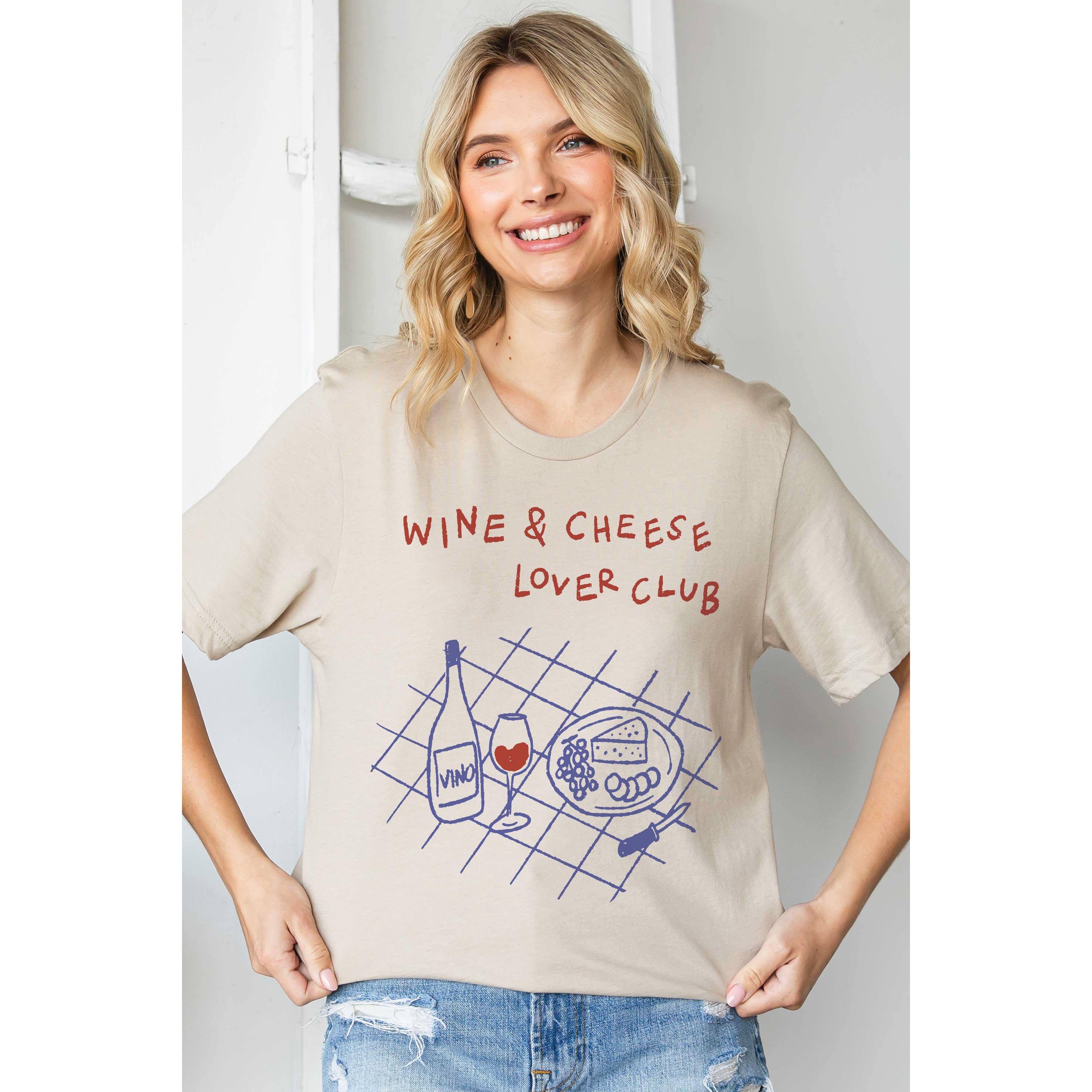 BLUME & CO. – wholesale T-shirt med logga - Dam – T-shirt med tryck "Wine and Cheese Lover Club"3
