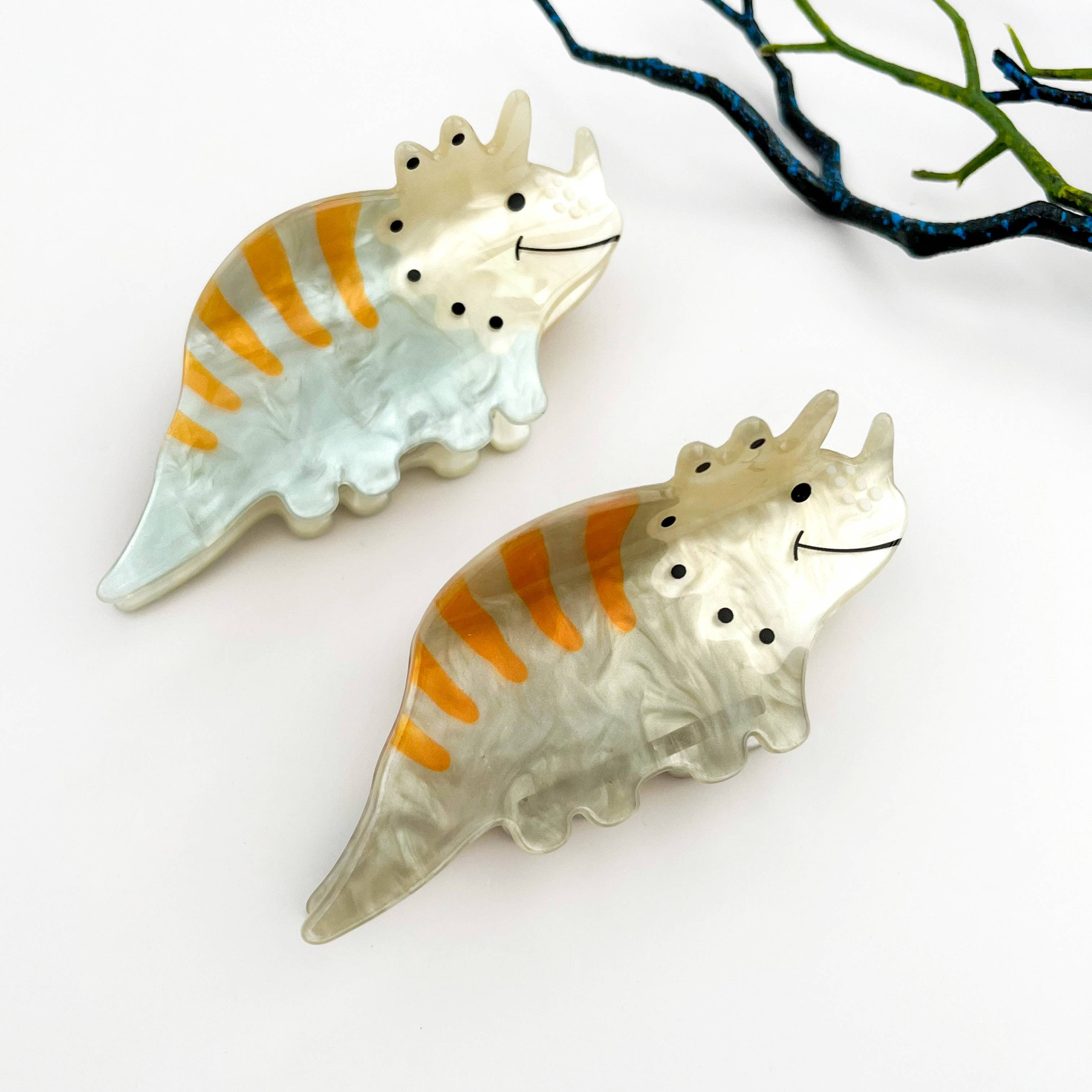 mildstyles – wholesale Hair clip – Women’s – 🦕 Cute Triceratops Hair Claw – Playful Dino PVC Clip5