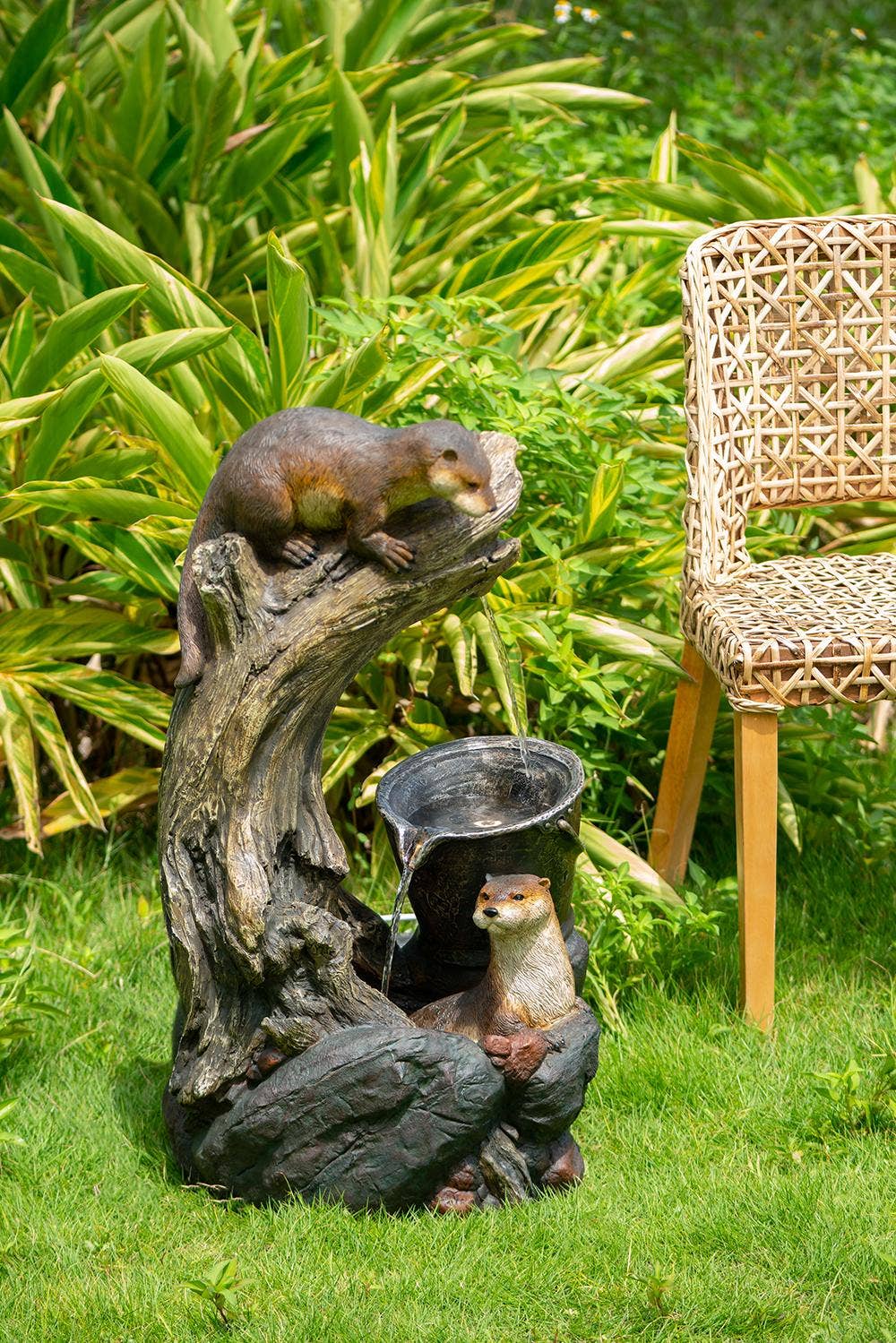 A&B Home Group Inc. - Wholesale Outdoor Ornament/Decor - 16.9x15x31.3" Decorative Water Fountain w Otter & LED -Brown6