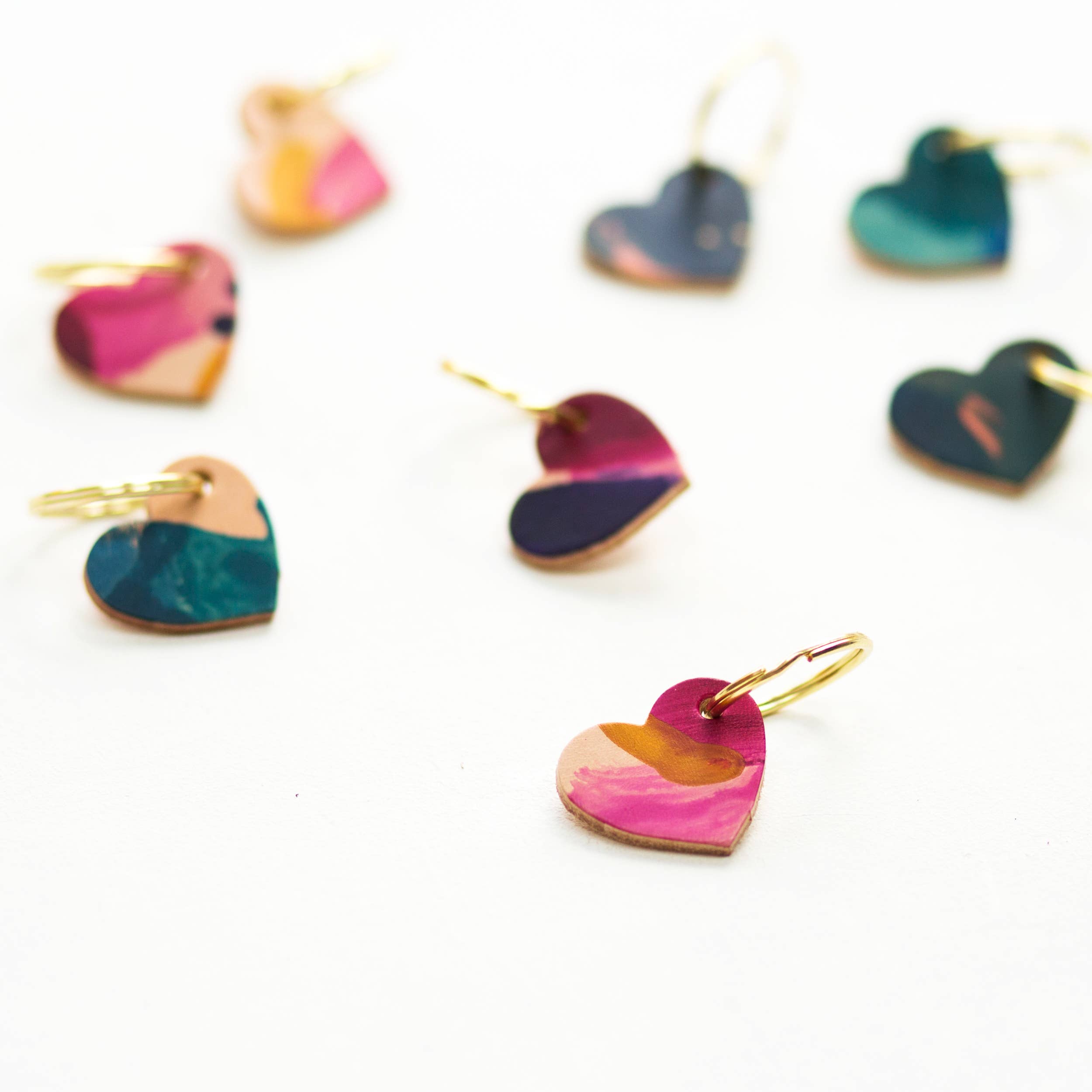 Tori Lo Designs – wholesale Keychain – Women's – Hand Painted Heart Keyring - Multiple Colour Choices1