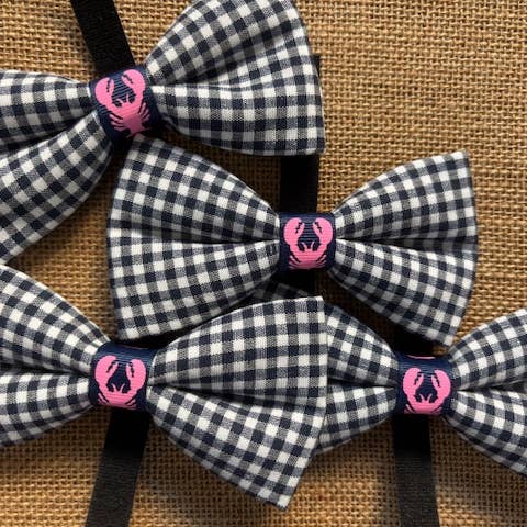 Centre de homard à carreaux blanc marine pour la vente par DOG BOW TIES
