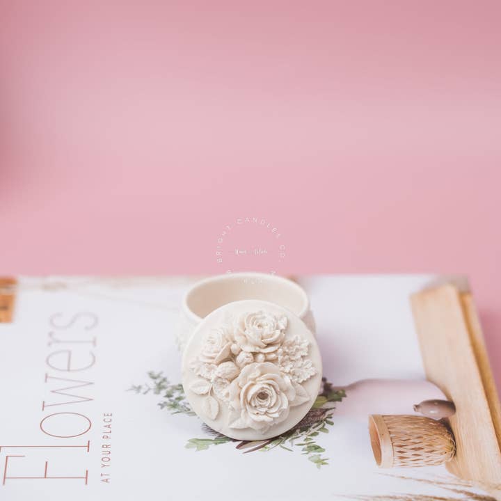 Cream White Blossom Box for wholesale on Faire2