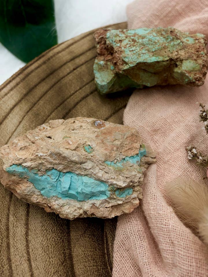 Turquoise australienne, crue, 5-6 cm pour la vente par Earth Child Provisions