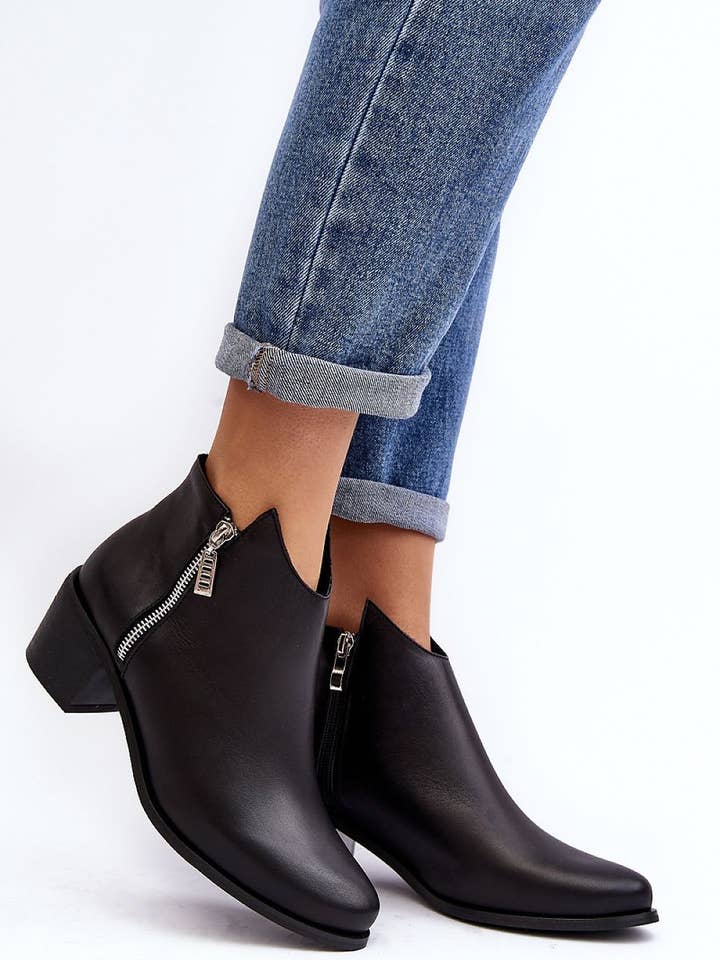 Heeled shoes Model 190708 Step in style for wholesale by Lieber Deem Marktplatz