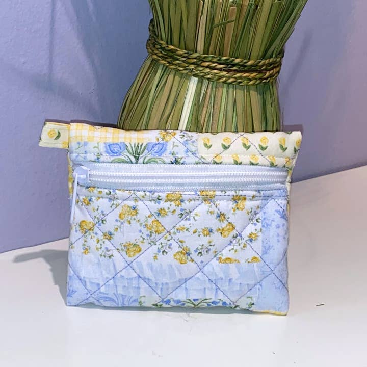Quilted zipper coin purse wallet - Spring Floral Patchwork for wholesale by Needlesnstash