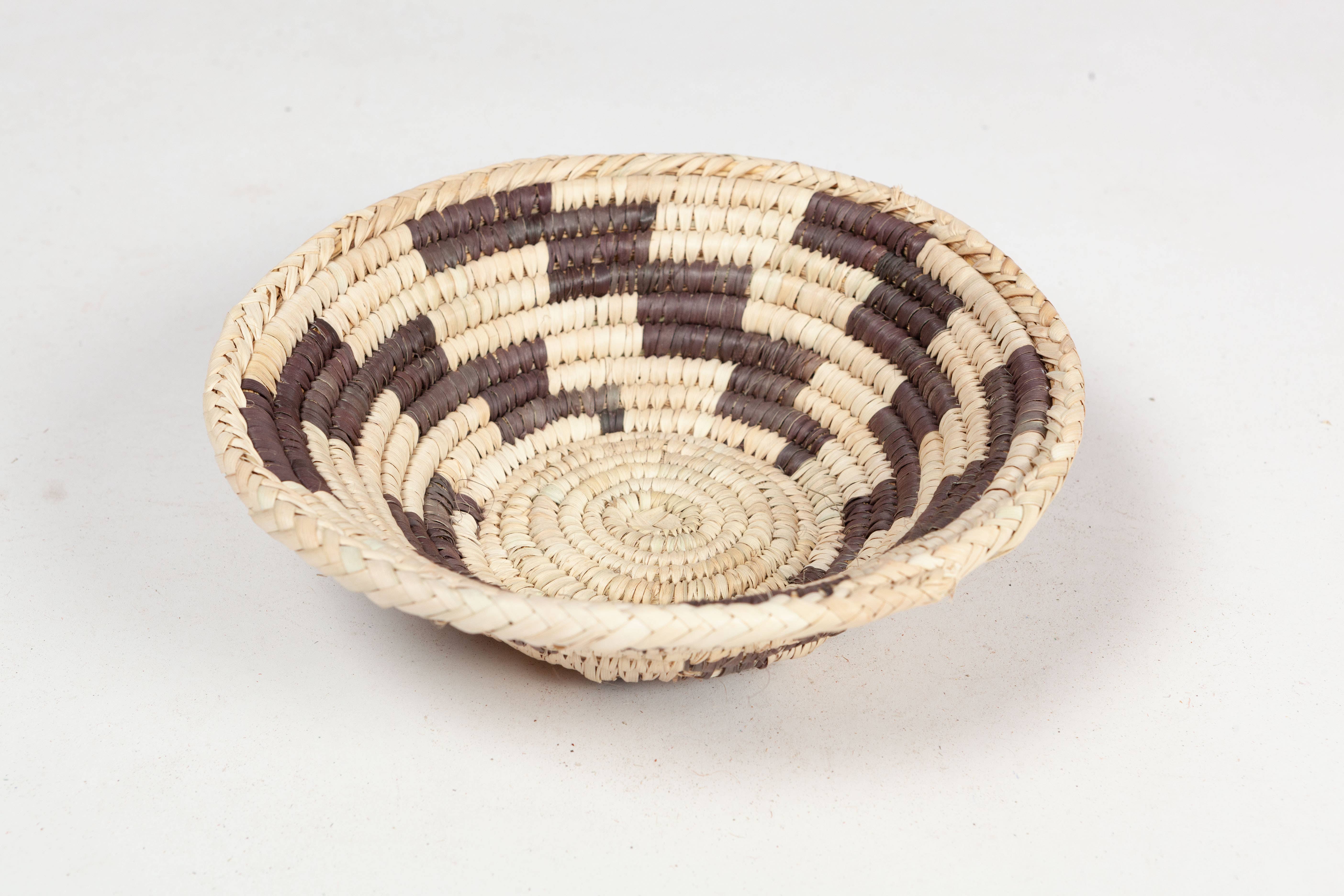 Intertrade s.a - Wholesale Basket - Small palm leaf fruit baskets, handmade6
