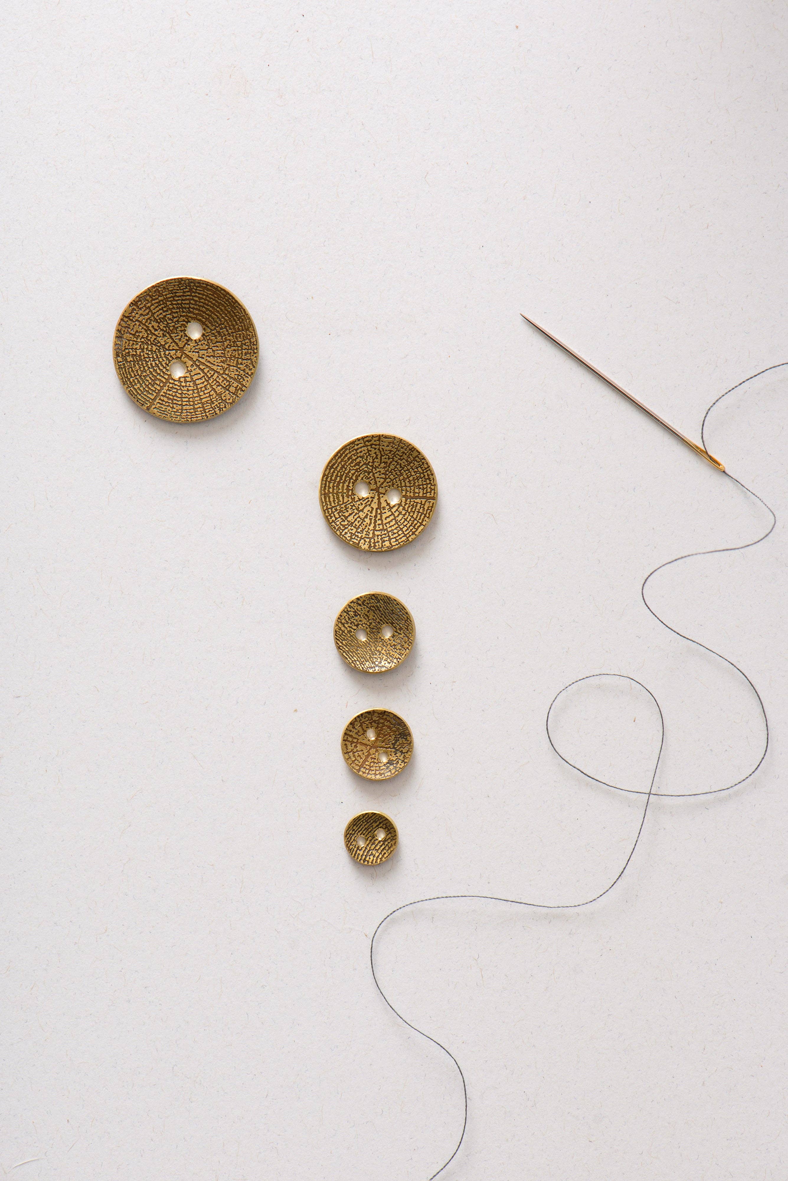 Quince & Co. - Wholesale Sewing Button/Snap - woodgrain brass buttons3