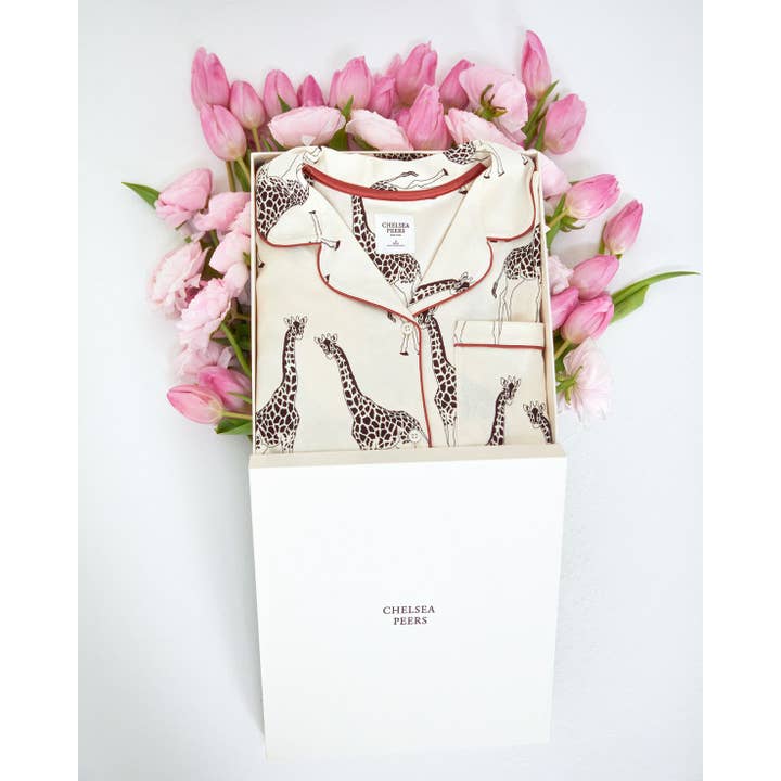 White Luxury Gift Box for wholesale on Faire1