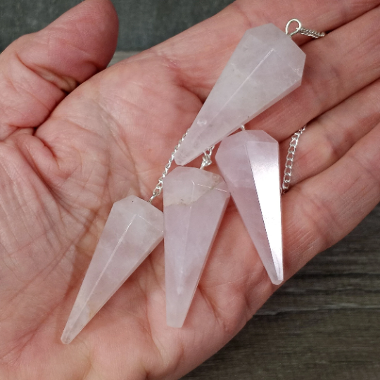 Keystone Crystals – Großhandel Spiritueller Stein/Kristall – Edelsteinpendel Großhandel – Verschiedene Kristallpendel18