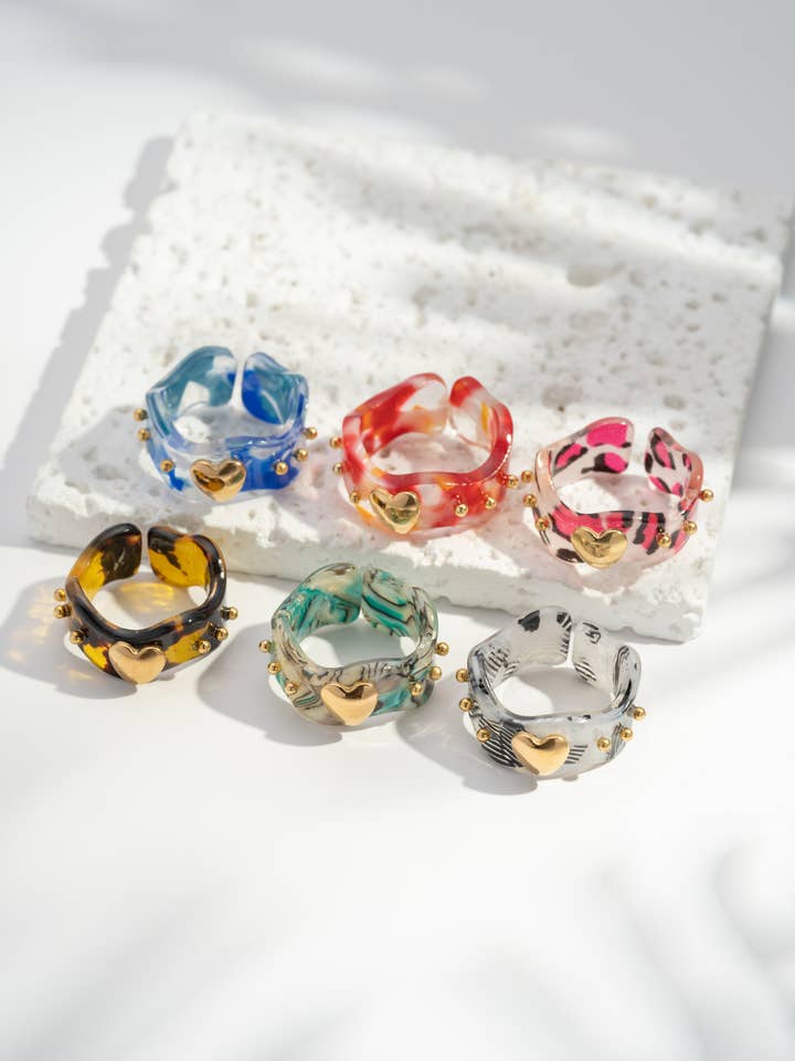 Marbled Resin Heart Ring with Sculptural Gold Accents for wholesale by COSMOS