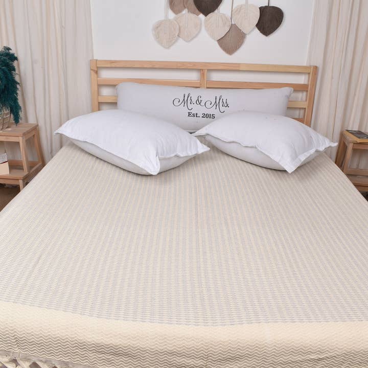 Wedding Gift Blankets, Elegant Diamond Bedcover for wholesale by Organic Turkish Towels