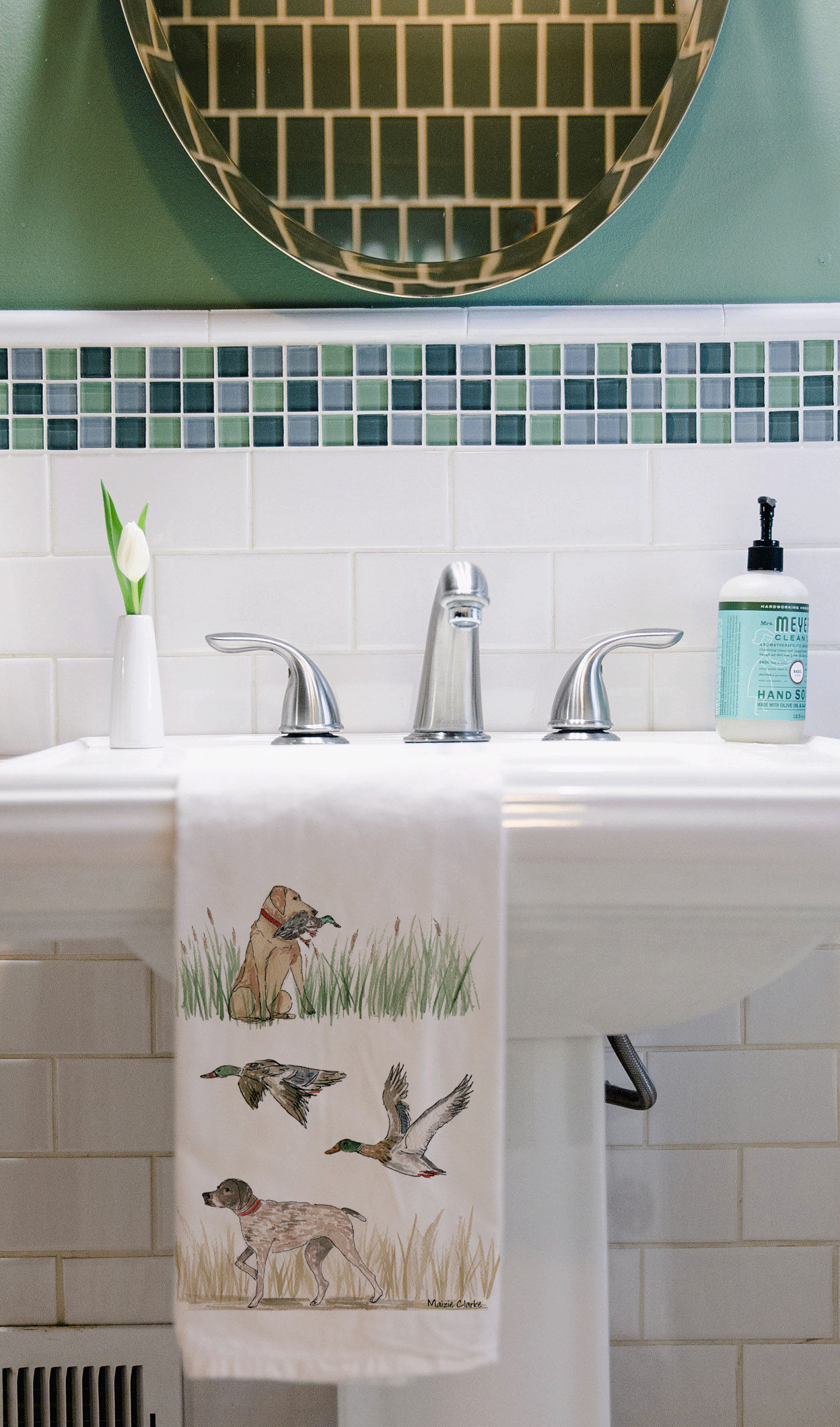 Maizie Clarke LLC - Wholesale Tea Towel - Illustrated Hunting Dog Tea Towel2