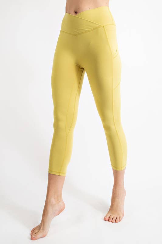 Sunday Morning - Wholesale Athletic/Lounge Leggings - Women's - P8661PL37 PLUS HIGH V WAISTBAND CAPRI LENGTH LEGGINGS2