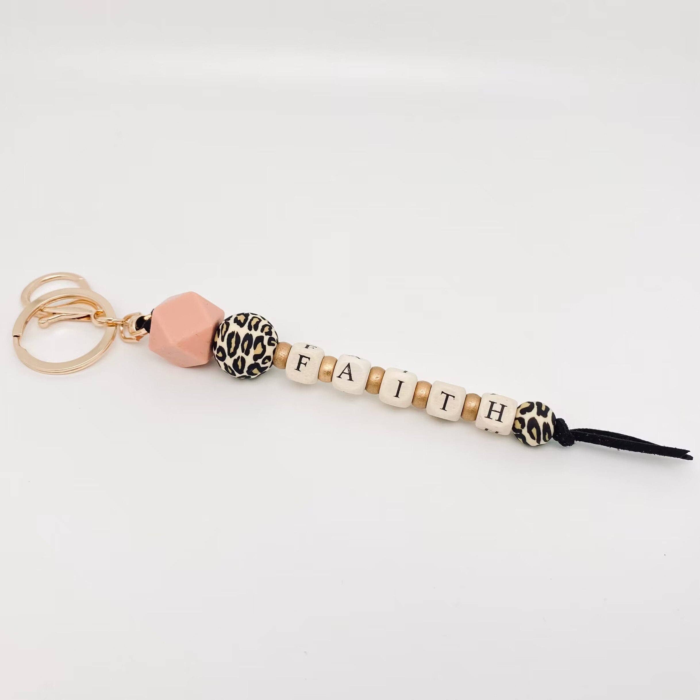 Mio Queena – wholesale Keychain – Women's – Silicone Wooden Letter Beaded Keychain0