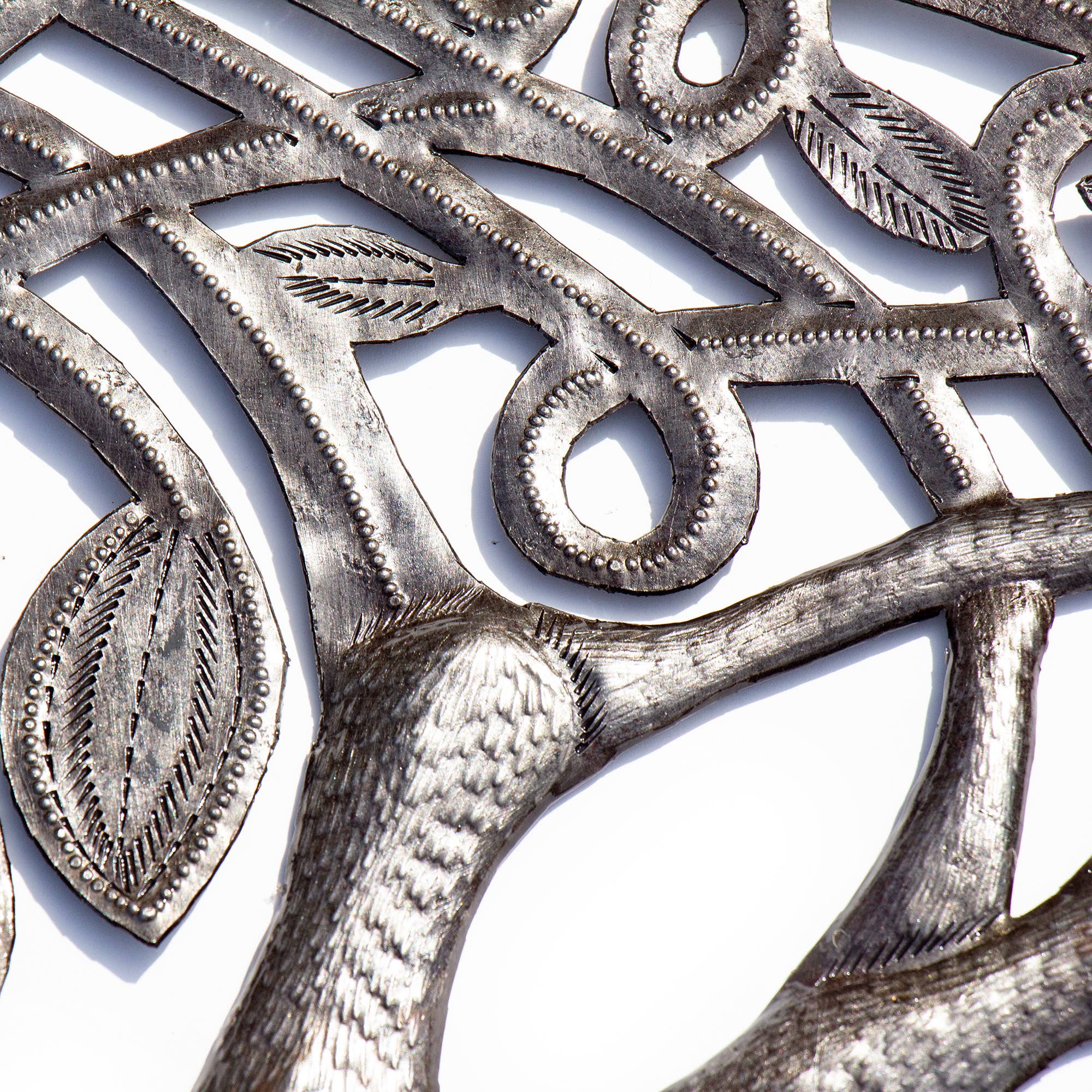 Global Crafts – wholesale Dimensionell/3D-väggkonst – 24 ”keltiska träd av livet haitiska metall trumma vägg konst4