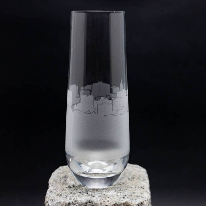 Urban & Etched – wholesale Champagne flute – Madison, Wisconsin Etched Stemless Champagne Flute Barware1