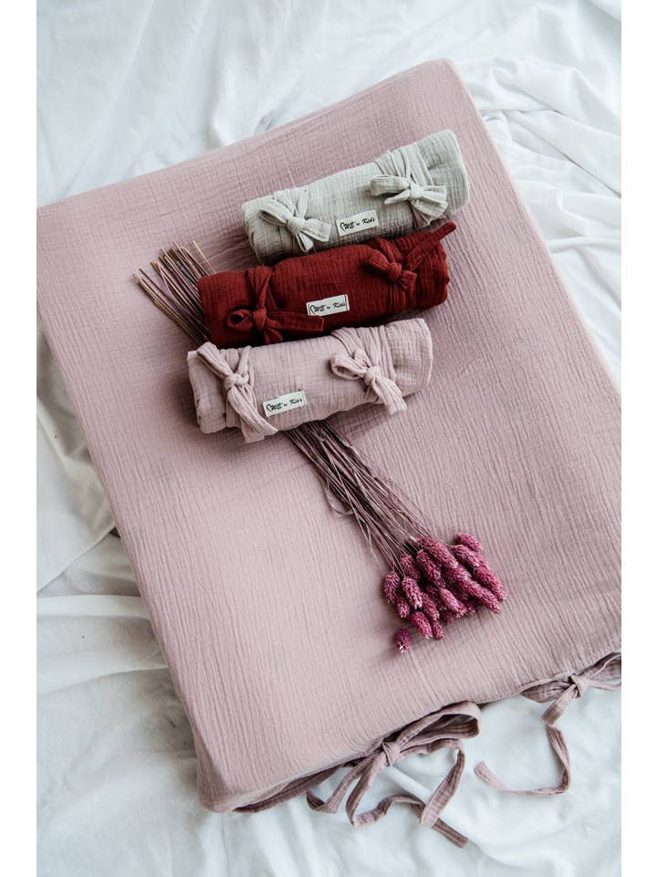 We Call It Love – Cobertor de cama - Crianças e bebés por atacado – Puslepude betræk - Køb lækkert vaskbart betræk til puslepude her14