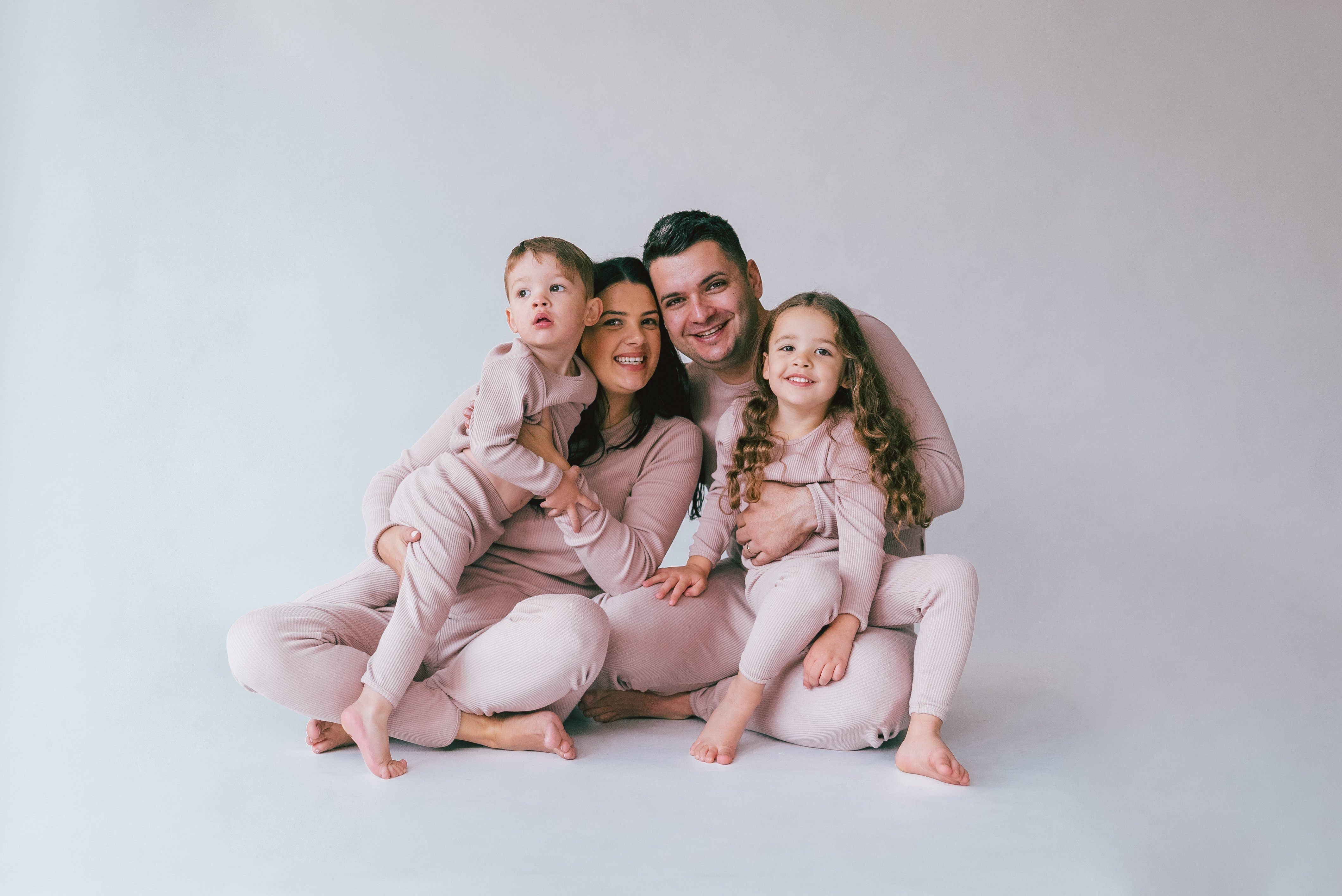 DreamBuy – wholesale Sleepwear set – Unisex – Velvet Mocha Adult Unisex Loungewear Matching Pajamas Pyjama2