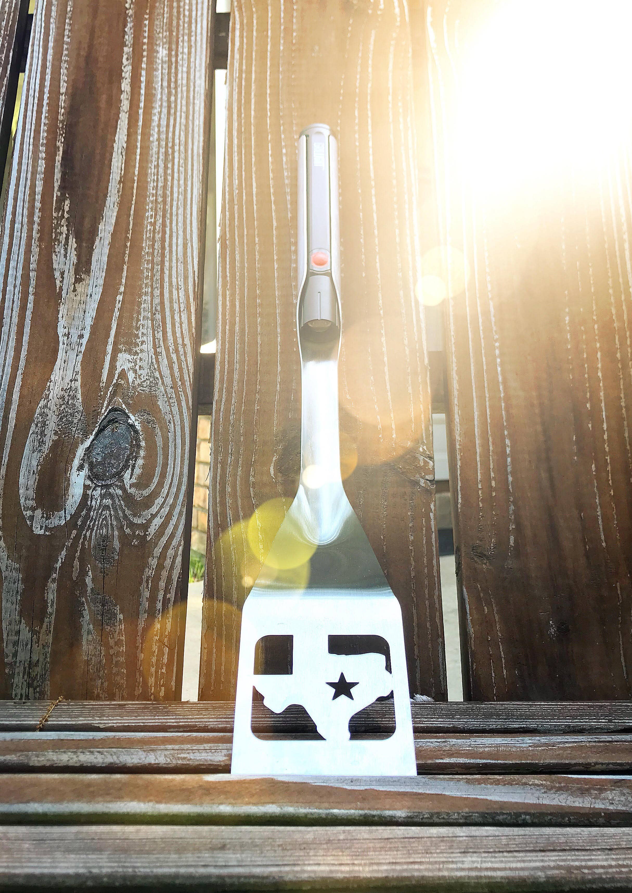 GRILLIGHT - Wholesale Spatula/Turner - Lighted Spatula - Texas Edition3