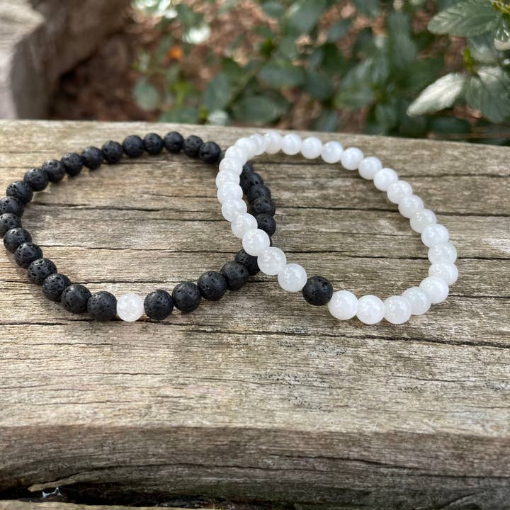 Pulseras elásticas de distancia para parejas de piedra lunar y piedra de lava para venta al por mayor de Boutique Bohème