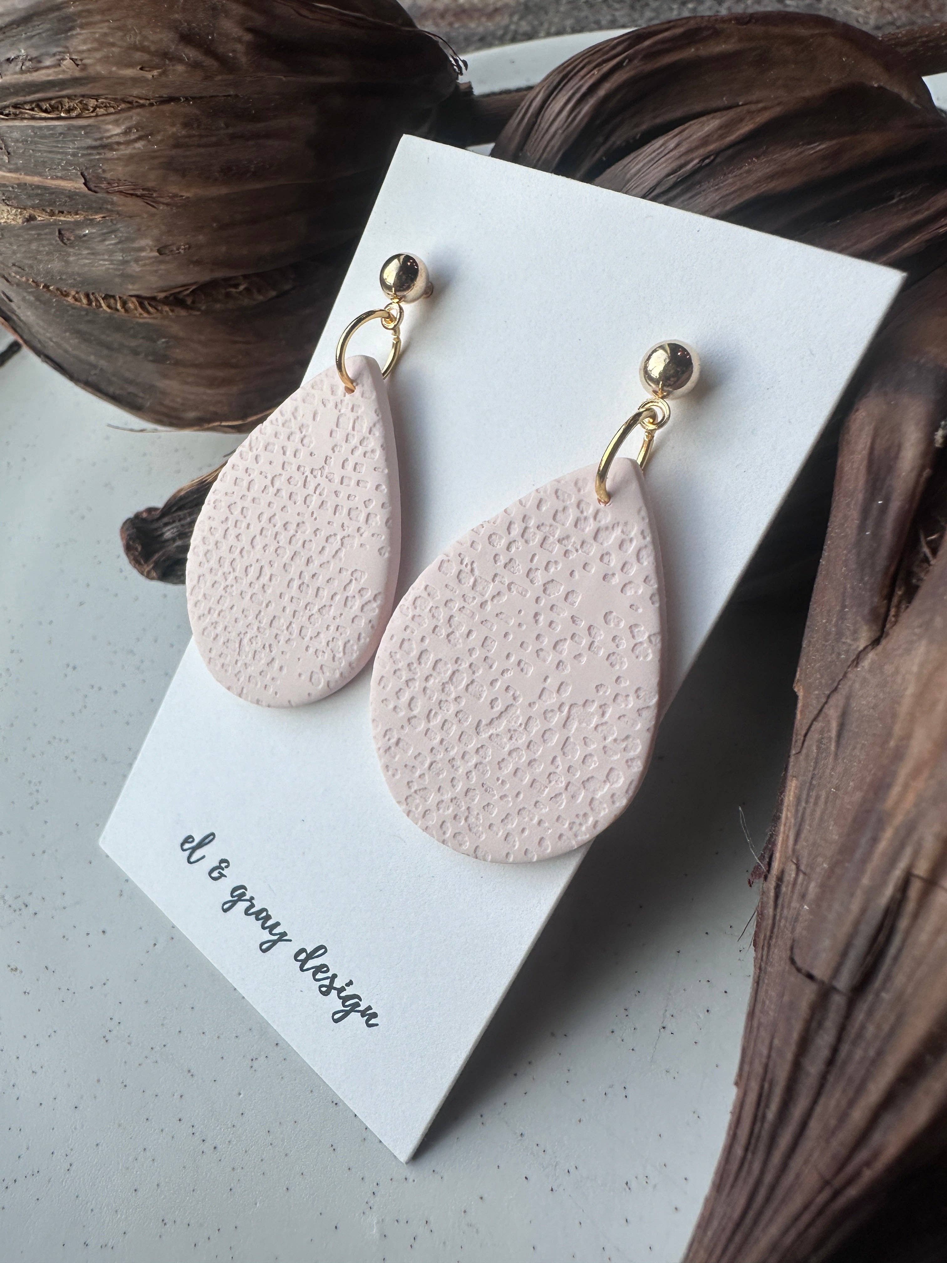 El & Gray Design - Wholesale Dangle Earrings - Pinkies Up Dangle Earrings1