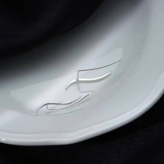 happyzzzsu - Wholesale Ear Jackets/Climbers - 925 Sterling Silver Wave Climber Ear Crawler Earrings5
