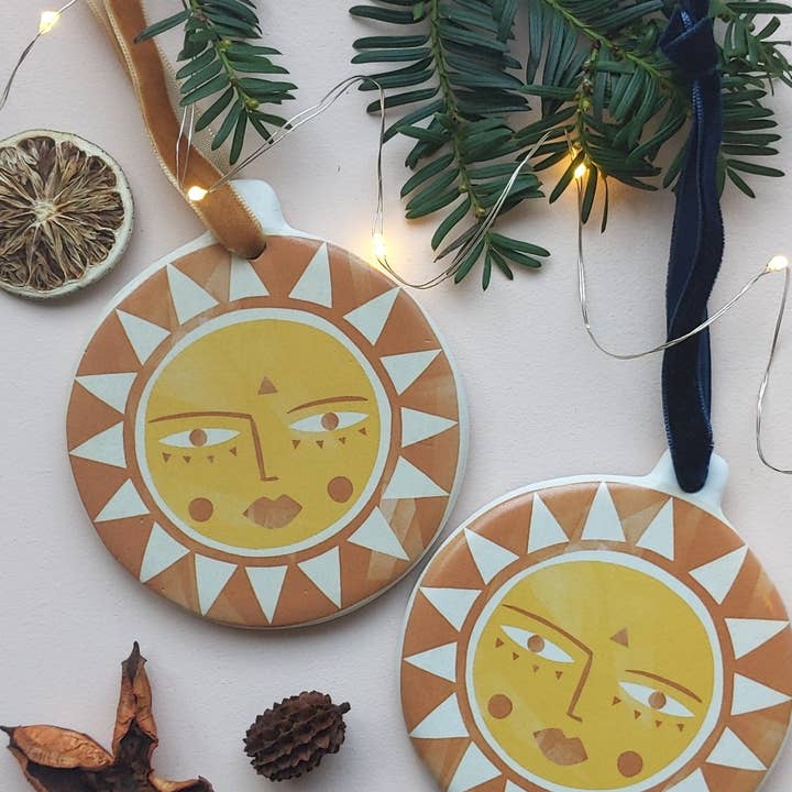 Slow Sunday - Vendita all'ingrosso Decorazione - Pallina natalizia celeste con sole e luna4