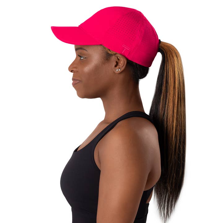 Bonnet à queue de cheval haute | Performance Light Fuchsia | TOP KNOT pour la vente par Top Knot Inc