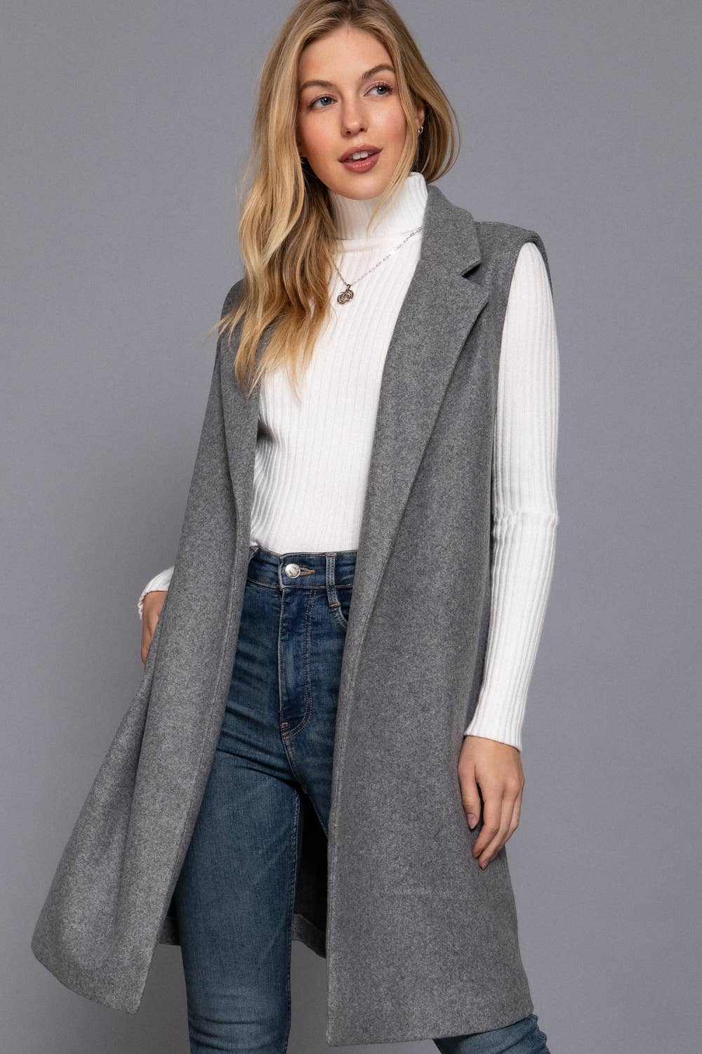 42POPS - Vente Veste sans manches – femme - ...._ 0709 Gilet sans manches à col cranté doux ouvert SI-265921