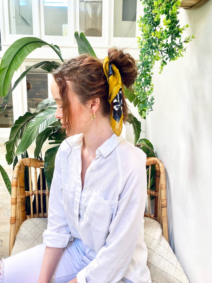 Sciarpa da vela in seta per la vendita all'ingrosso da parte di Sara Anderson