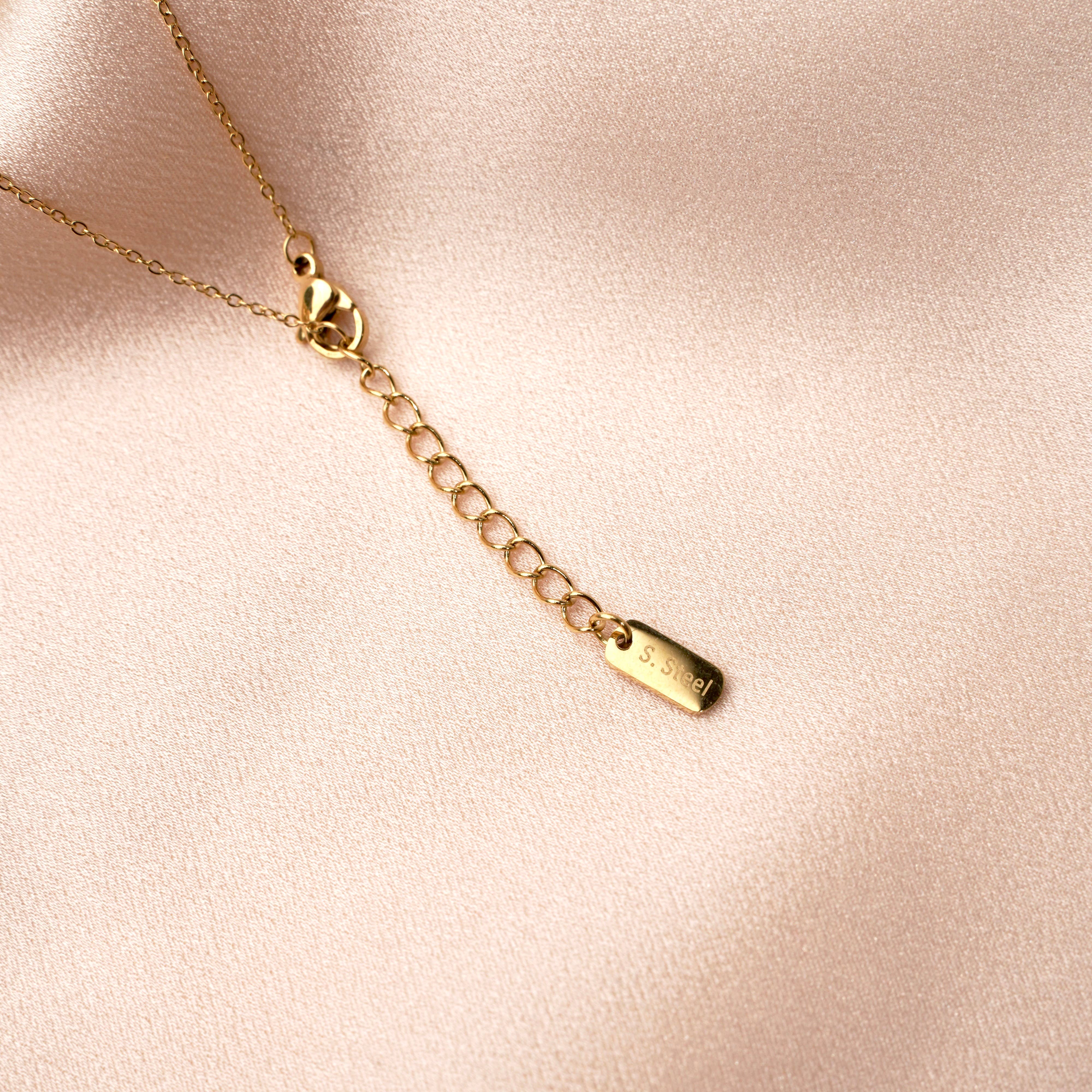 Victoire Collection - Vente Colliers à pendentif - Collier pendentif fleur blanche2