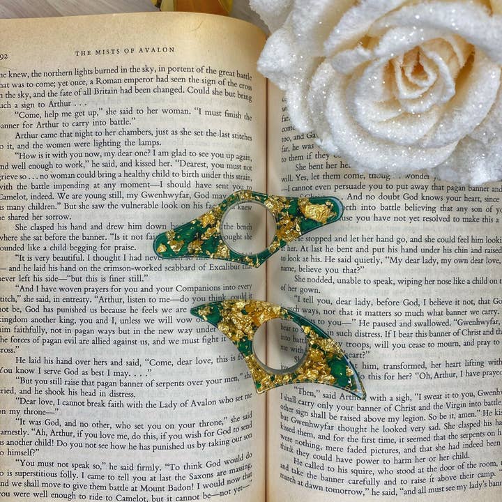 Hold It There - Wholesale Book holder - Holly Grove Book Holder2