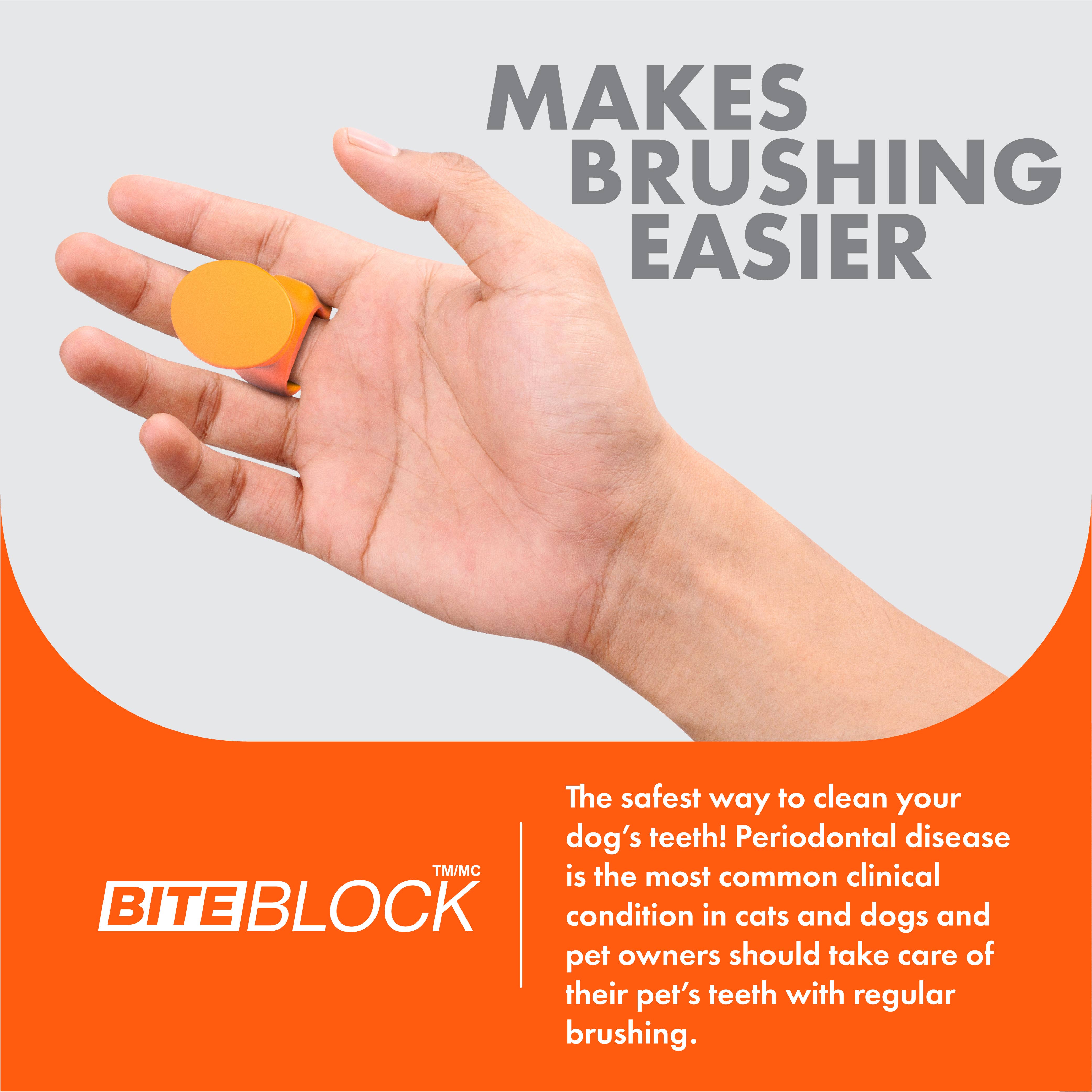 Keen Products Inc. - Vente Produit de toilettage – chien - L'aide à la brosse à dents PawReady BiteBlock permet d'accéder aux dents des animaux3