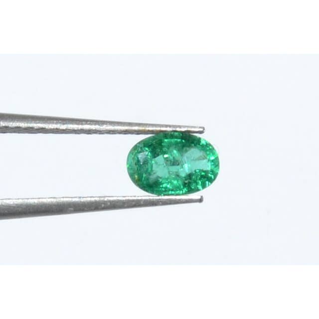 Smeraldo ovale sfaccettato 6x4 mm (alta qualità ) per la vendita all'ingrosso da parte di Dmineral