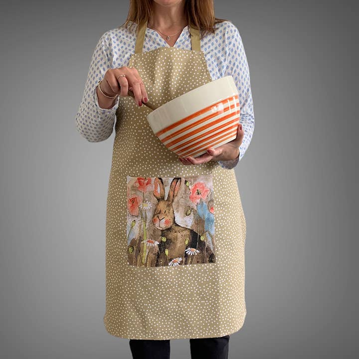 Delantal de liebre y amapolas para venta al por mayor de Alex Clark Art