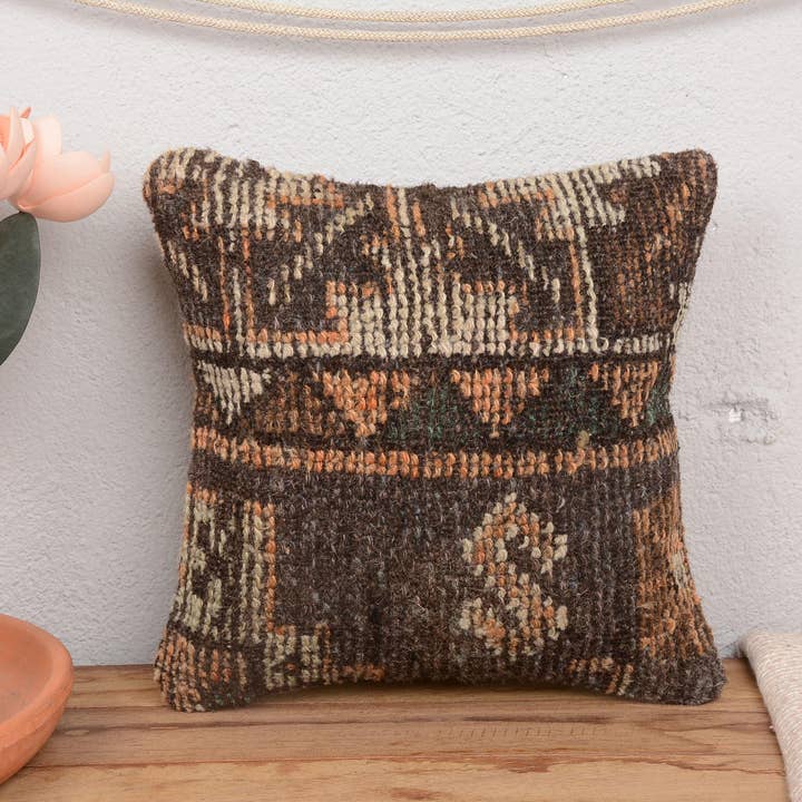 Kilim Pillow Decors - Wholesale Throw/Decorative Pillow - Handmade Boho Kilim Throw Pillow 12x12 Hand Knotted1