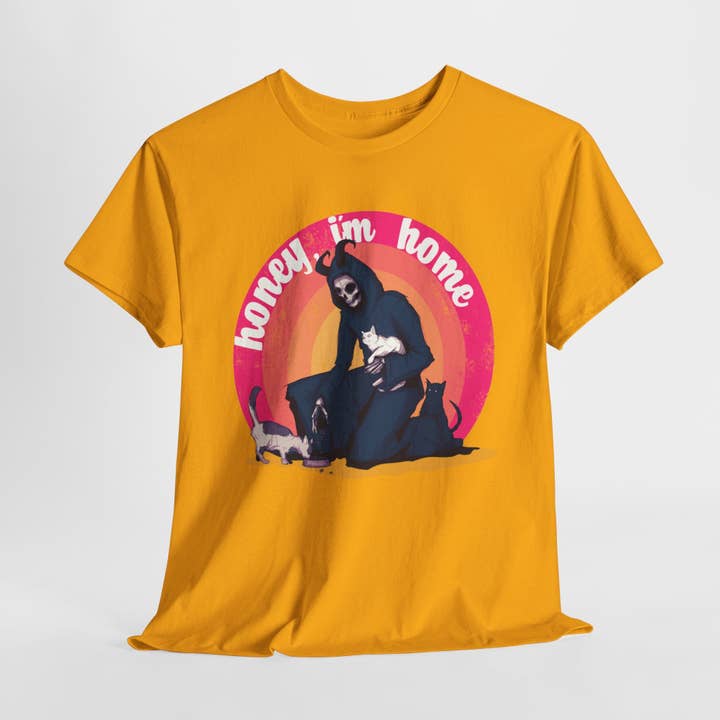 T-shirt unisexe en coton épais "Honey I'm Home" pour la vente par LVB Art