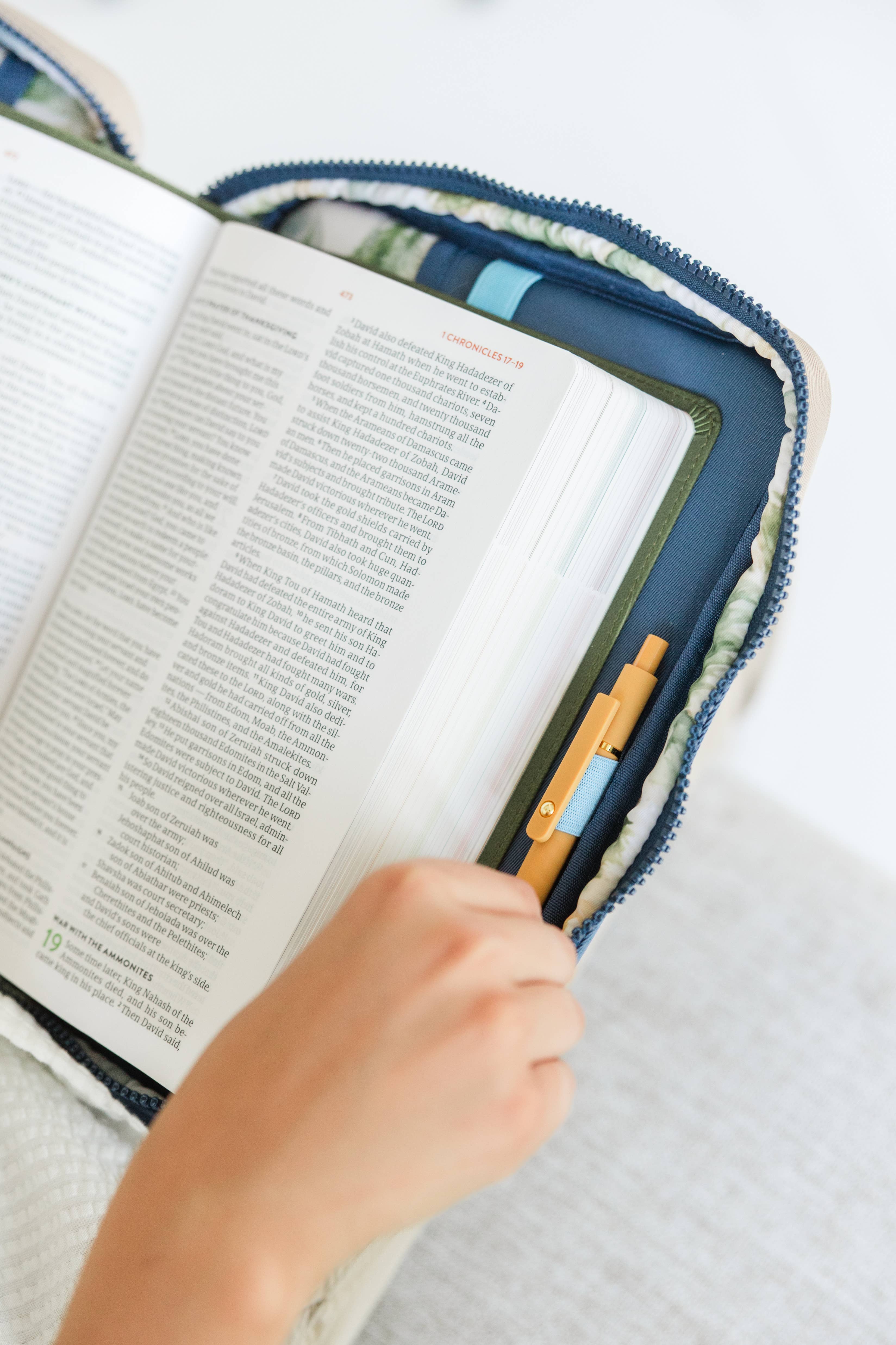 Ever, AJ - Wholesale Bible Cover - BOY Kid Bible Case Color-block, EXPLORER Bible Cover8