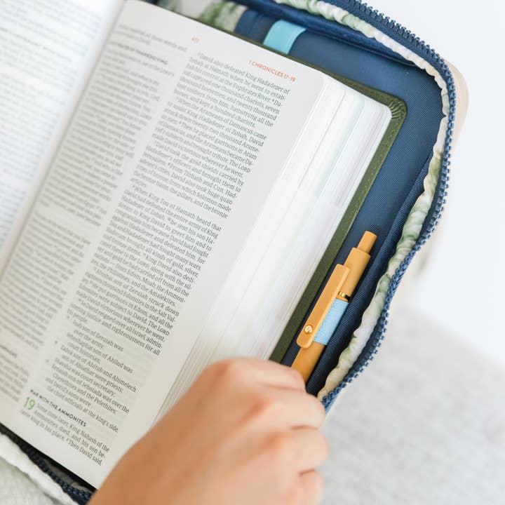 Ever, AJ - Wholesale Bible Cover - BOY Kid Bible Case Color-block, EXPLORER Bible Cover8