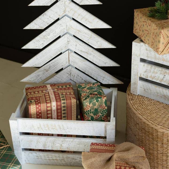 Kalalou - Wholesale Christmas Decoration - Recycled Distressed White Wood Christmas Tree with Crate