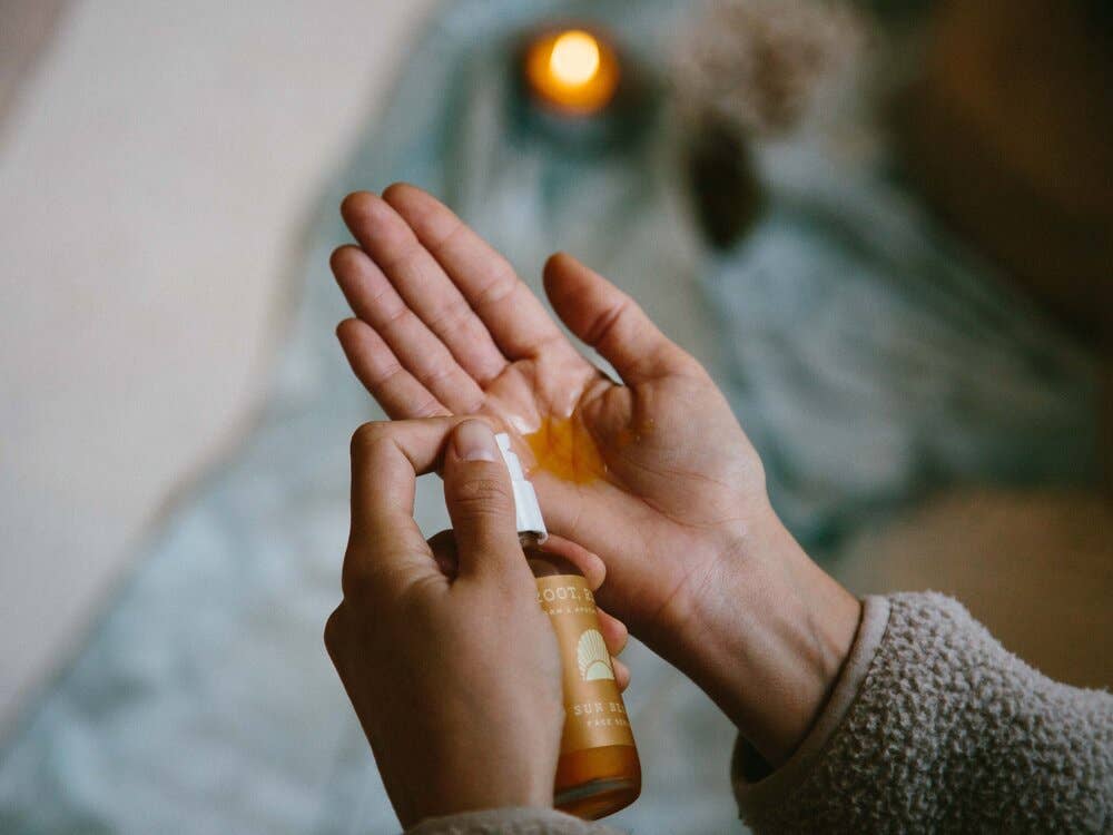 Root Rise Farm & Apothecary - Wholesale Facial Serum/Concentrate - Sun Beam Serum3