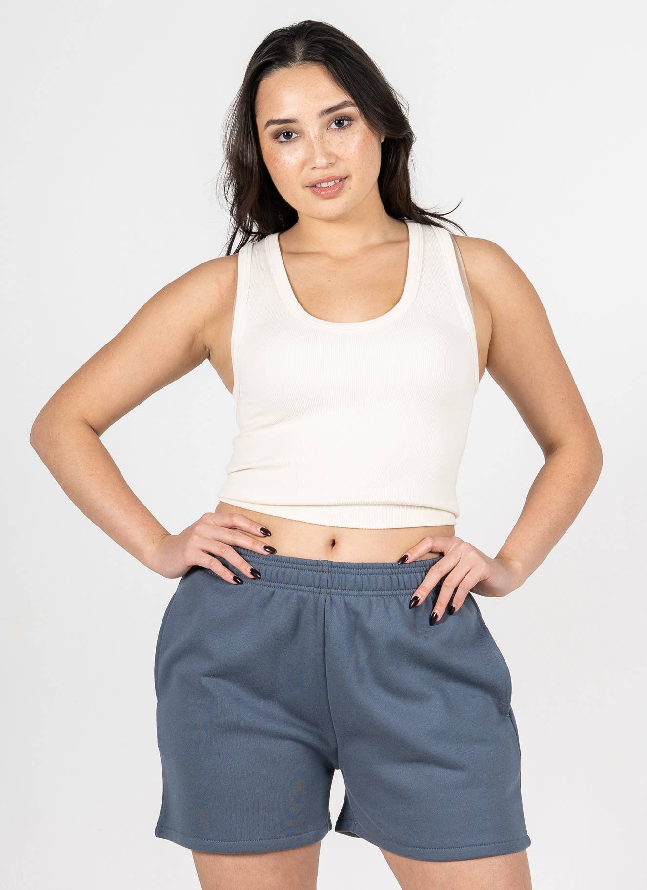 C'est Moi Clothing Co – Großhandel Tanktop – Damen – CEBT1014 Tanktop mit tiefem U-Ausschnitt aus Bambusrippen6