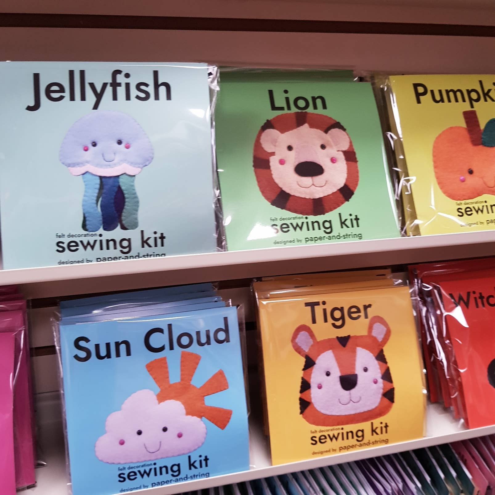 paper-and-string ltd - Wholesale DIY Craft Kit - Jellyfish Felt Decoration Sewing Kit4