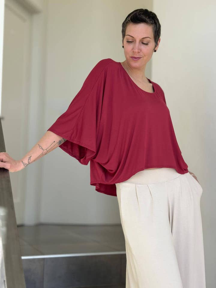 CARAUCCI - Wholesale T-Shirt - Women's - Swing Tee25