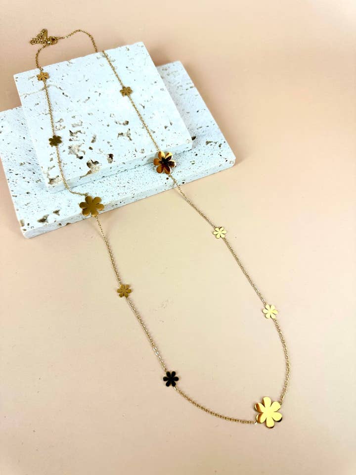 Sautoir Acier Inoxydable Fleurs pour la vente par D Bijoux