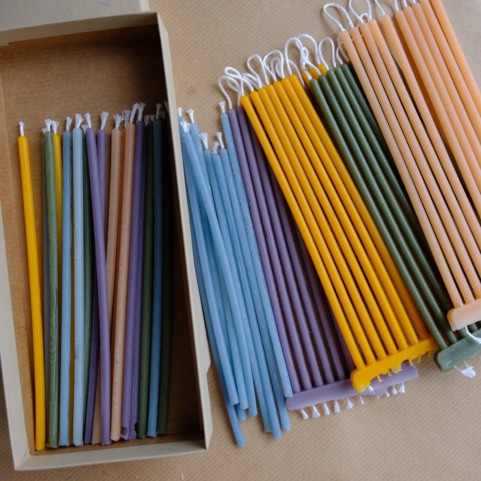 Hormscent – wholesale Tårtljus – Botaniska stearinljus av bivax med naturligt pigment, 100 % naturliga2