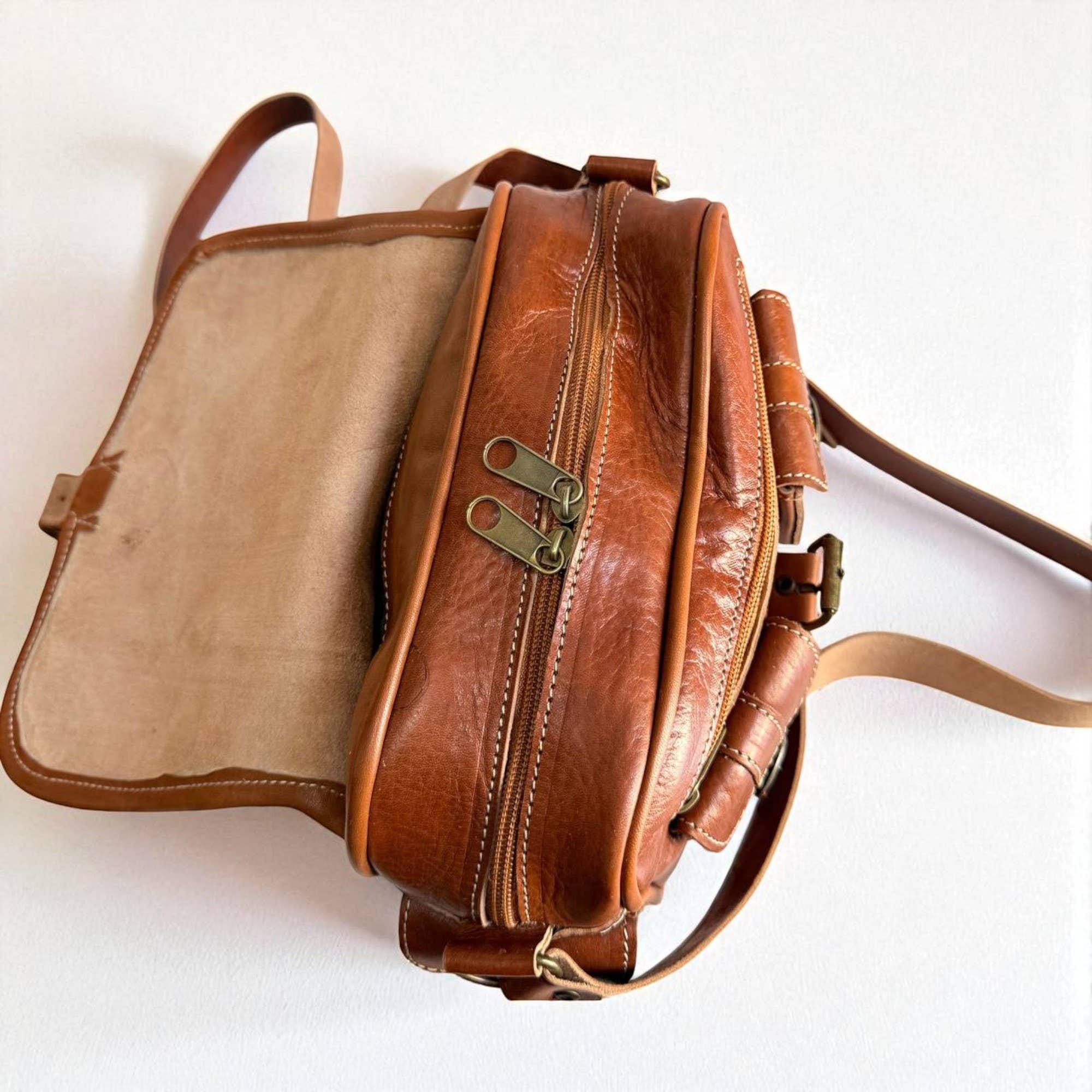 Melecraft – wholesale Crossbody bag – Unisex – Leather Cross Body Bag – Small Satchel Crossbody4