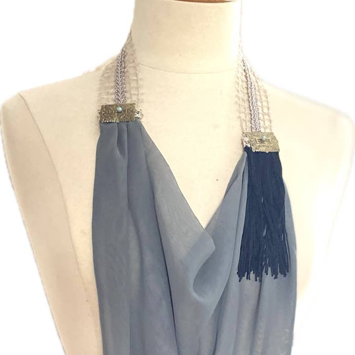 DRAPPO blu per la vendita all'ingrosso da parte di Julie Bessette